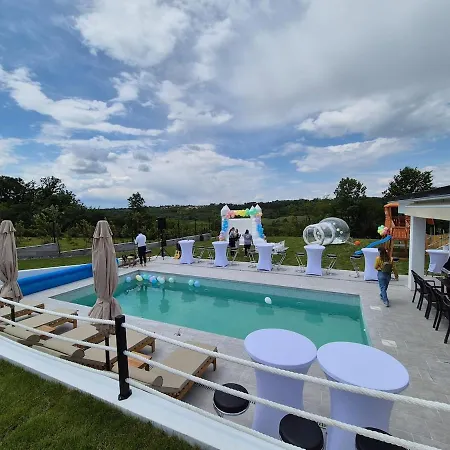 빌라 Casa Toleni *