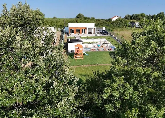 Casa Toleni * Bacevac