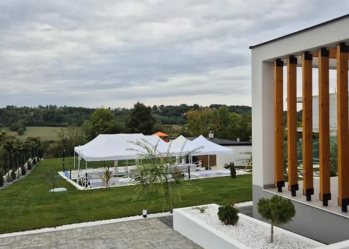 빌라 Casa Toleni Bacevac